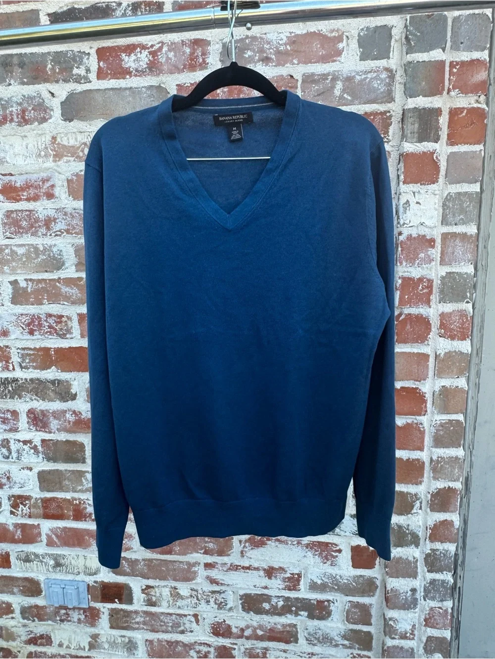 Banana Republic Silk Cashmere Blend V-Neck Sweater Blue Men's M